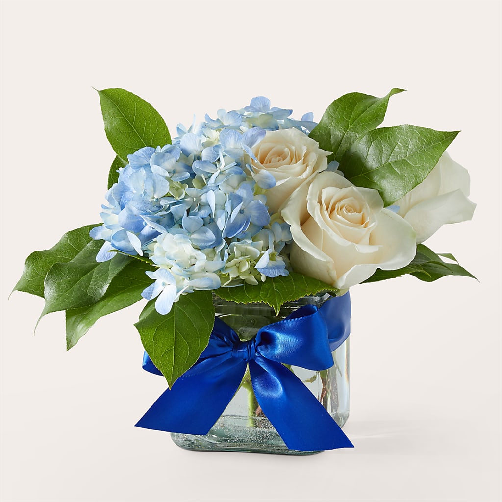 Sky Blue Delight Bouquet – MC SHANES FLORIST & GREENHOUSE INC, Belle Vernon PA