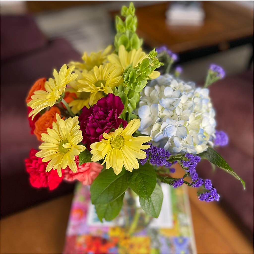 Summer Spectra - A Florist Original – MC SHANES FLORIST & GREENHOUSE INC, Belle Vernon PA