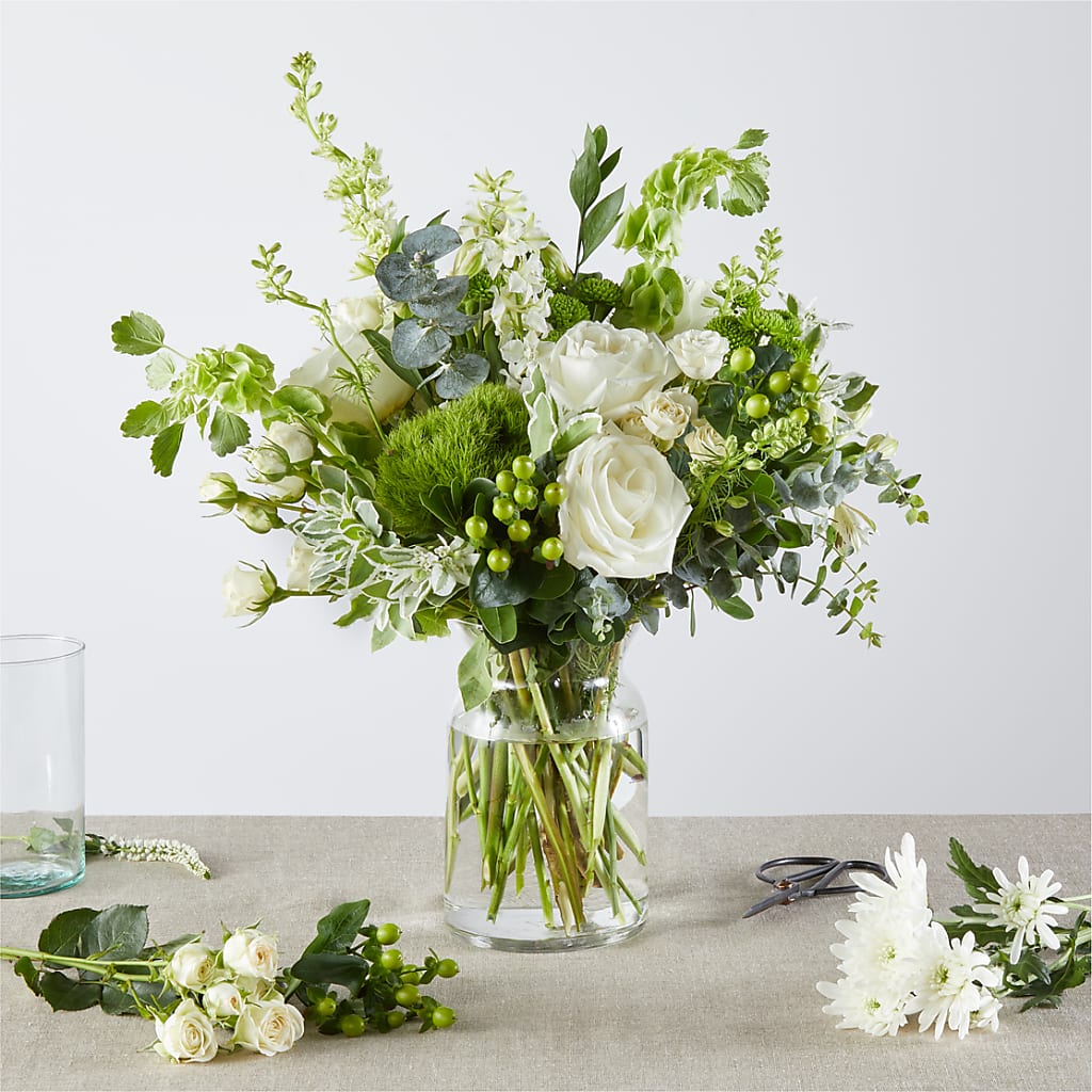 Irish Garden - A Florist Original – MC SHANES FLORIST & GREENHOUSE INC, Belle Vernon PA