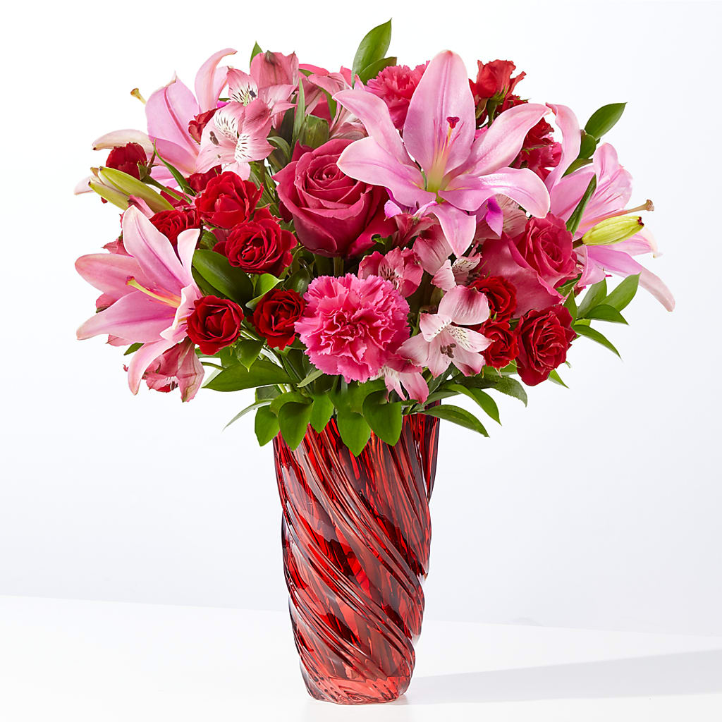 In Love Bouquet with Luxe Swirl Vase – MC SHANES FLORIST & GREENHOUSE INC, Belle Vernon PA