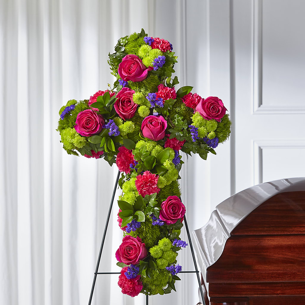 Tribute Rose Floral Cross – MC SHANES FLORIST & GREENHOUSE INC, Belle Vernon PA