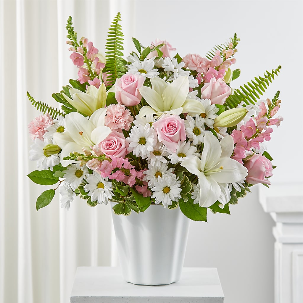 Soft Touch Tabletop Basket – MC SHANES FLORIST & GREENHOUSE INC, Belle Vernon PA