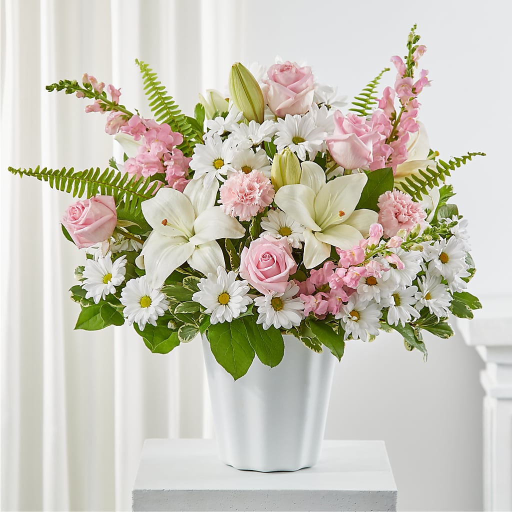 Soft Touch Tabletop Basket – MC SHANES FLORIST & GREENHOUSE INC, Belle Vernon PA