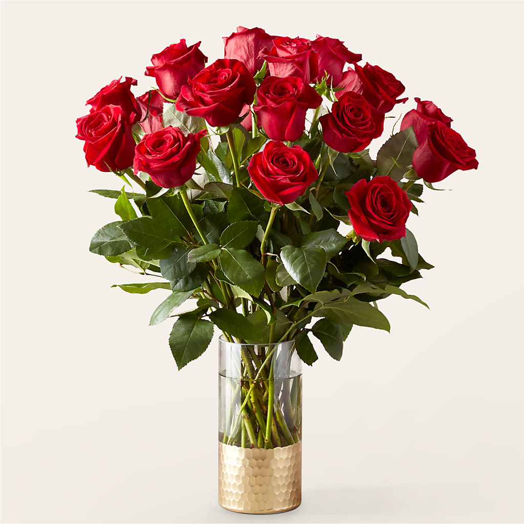 Classic Love Red Rose Bouquet – MC SHANES FLORIST & GREENHOUSE INC, Belle Vernon PA