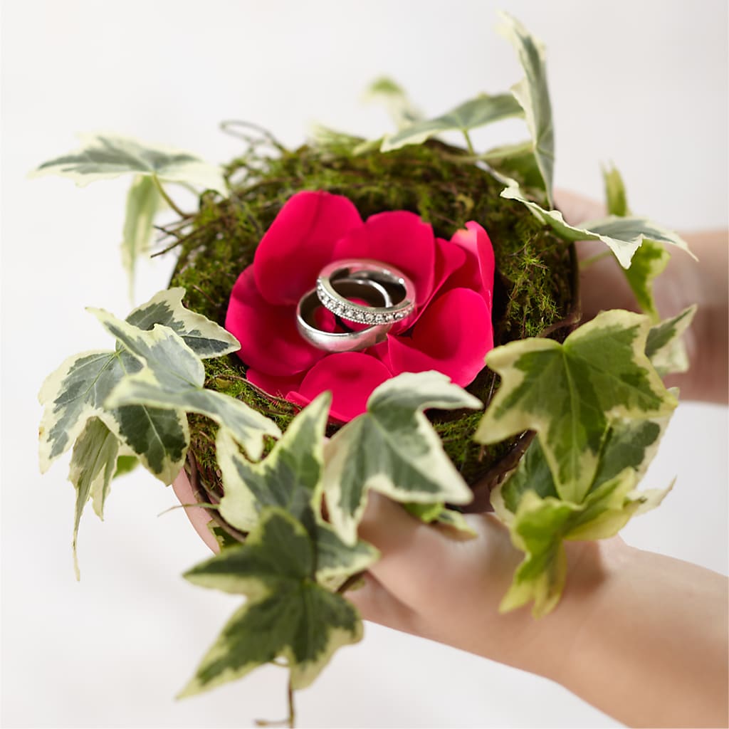 Lila Rose Ring Nest – MC SHANES FLORIST & GREENHOUSE INC, Belle Vernon PA