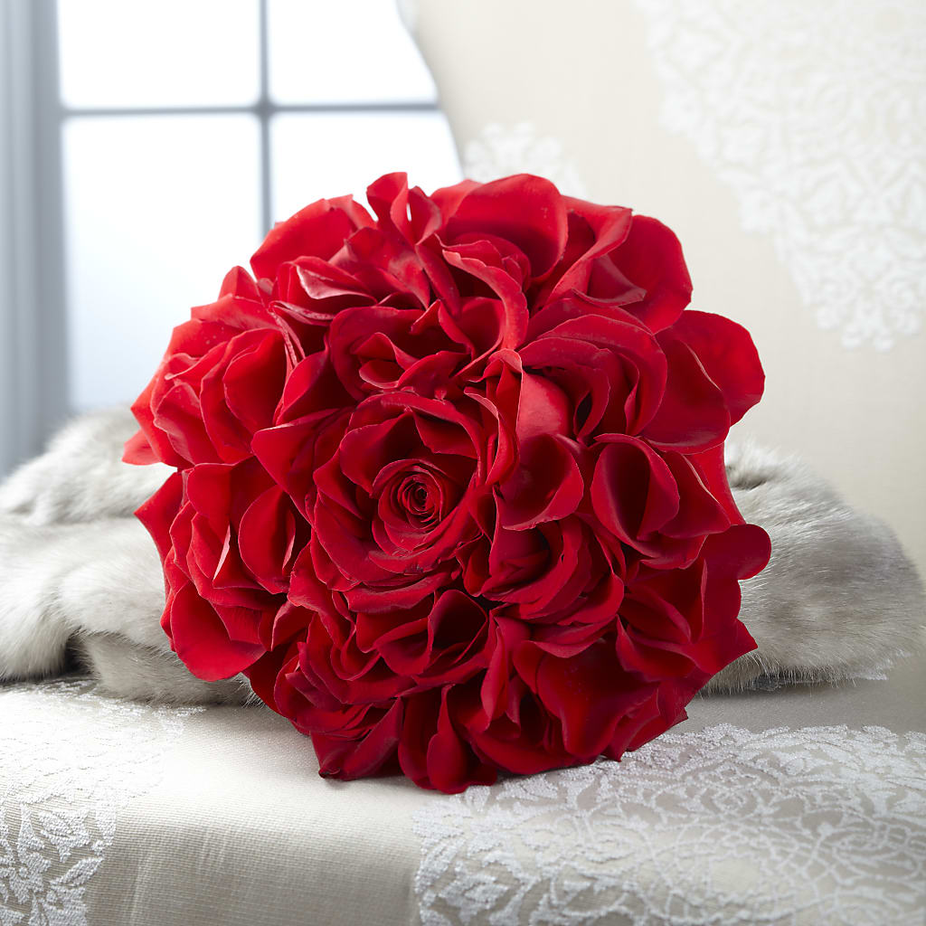 Composite Rose Bouquet – MC SHANES FLORIST & GREENHOUSE INC, Belle Vernon PA