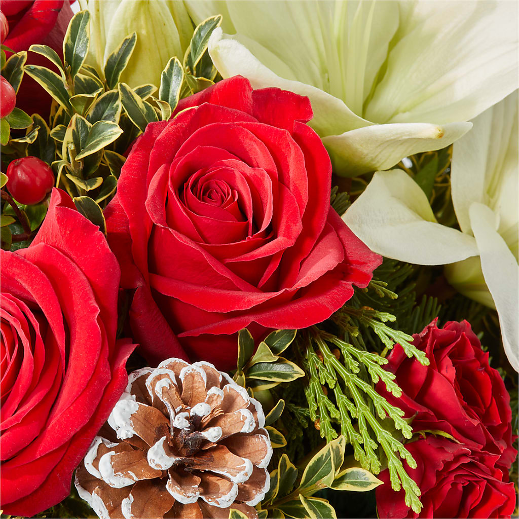 Snowy Wonderland Bouquet – MC SHANES FLORIST & GREENHOUSE INC, Belle Vernon PA