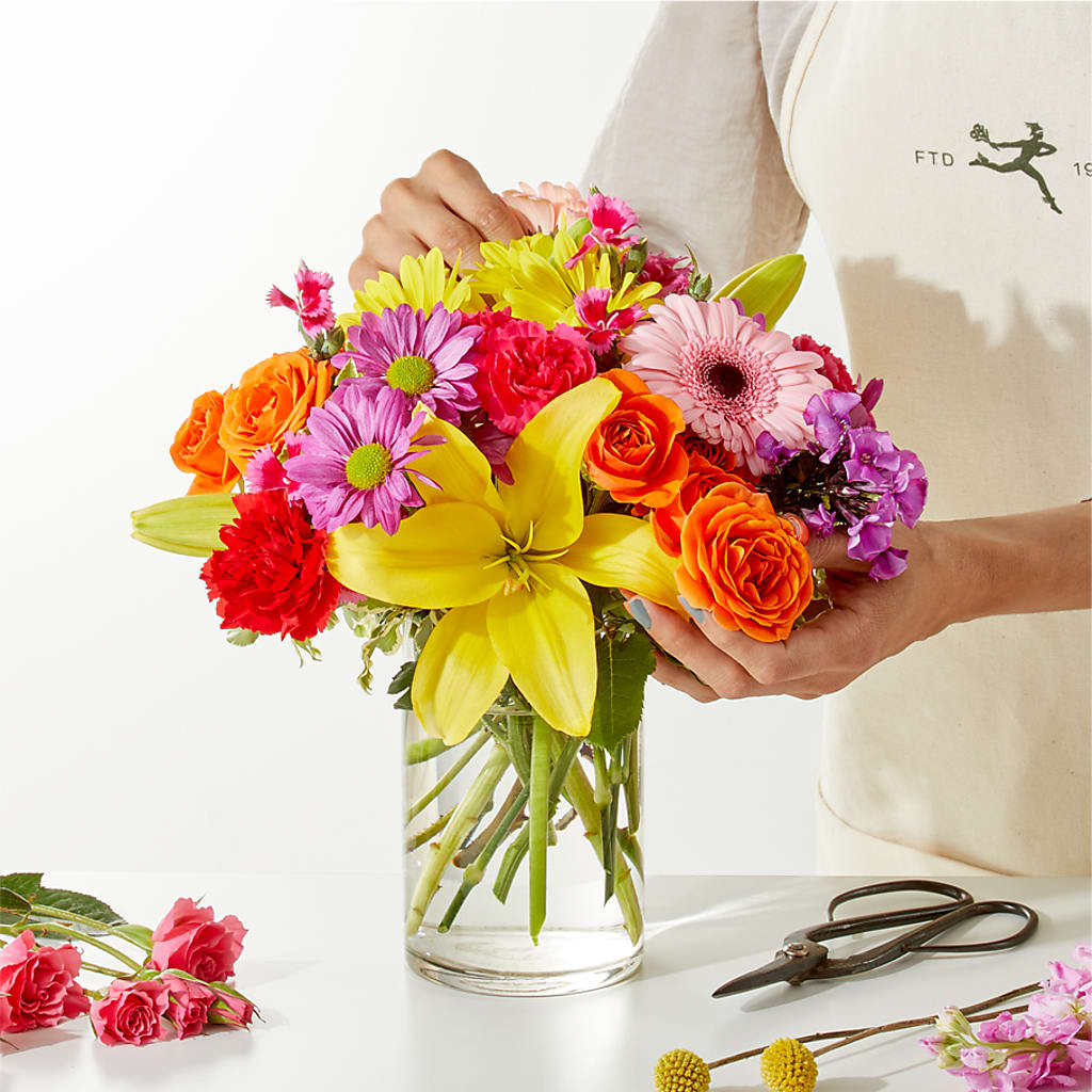 Cue the Confetti - A Florist Original – MC SHANES FLORIST & GREENHOUSE INC, Belle Vernon PA