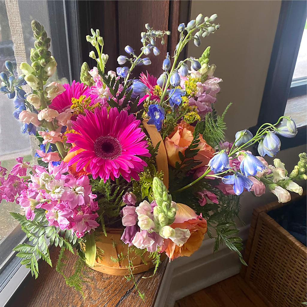 Garden of Life Basket – MC SHANES FLORIST & GREENHOUSE INC, Belle Vernon PA