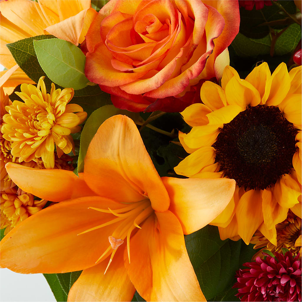 Grateful Centerpiece – MC SHANES FLORIST & GREENHOUSE INC, Belle Vernon PA