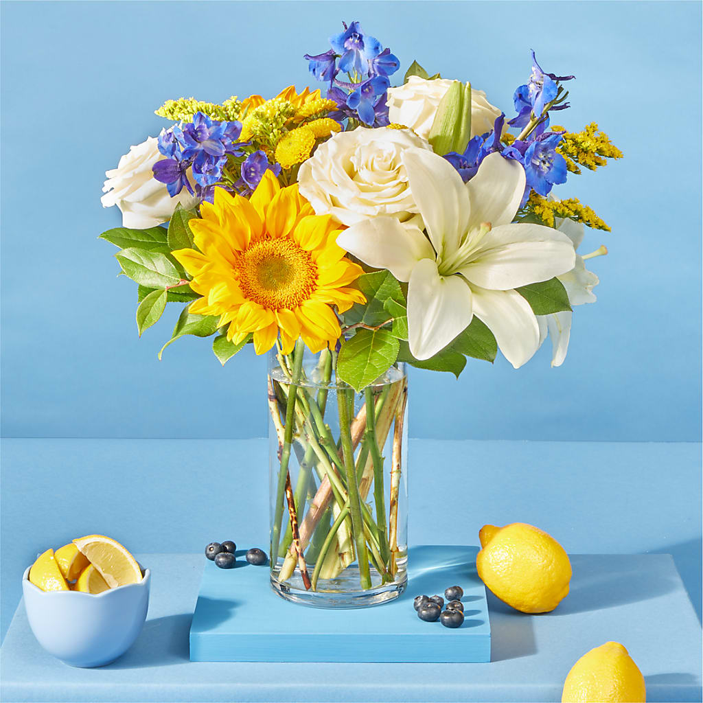 Stargazing Bouquet – MC SHANES FLORIST & GREENHOUSE INC, Belle Vernon PA