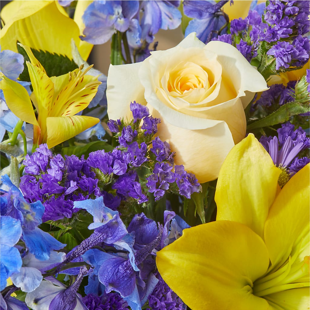 Limoncello Bouquet – MC SHANES FLORIST & GREENHOUSE INC, Belle Vernon PA