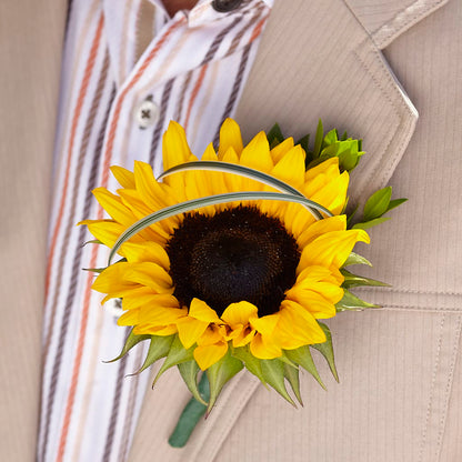 Free Spirit Boutonniere – MC SHANES FLORIST & GREENHOUSE INC, Belle Vernon PA